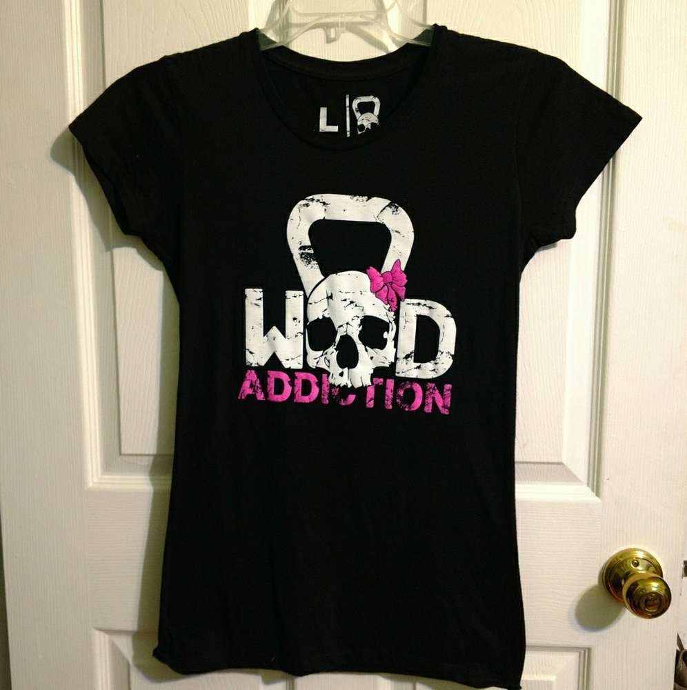Wod addiction fitted top. Large